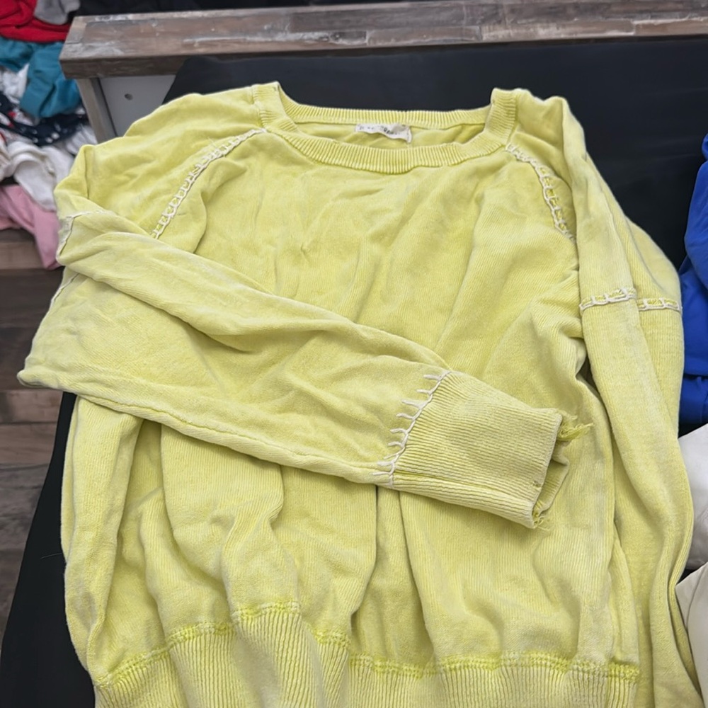 size small neon yellow cropped sweatshirt
